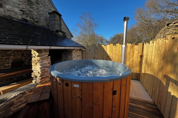 Bañera de hidromasaje exterior