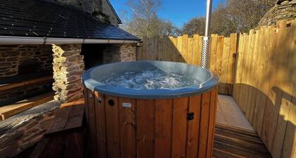 Romantic getaway in the countryside: Gite for Two with Private Nordic Bath