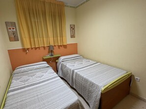2 bedrooms