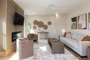 TV, fireplace - New Build-Rooftop-Steps from the Beach! Unit Salt (Virginia Beach)