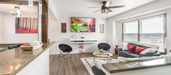 Midwest Haven- Spacious, Family Home, Near Airport