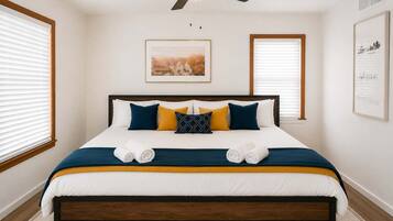 3 bedrooms, desk, iron/ironing board, WiFi