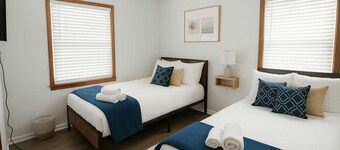 Midwest Haven- Spacious, Family Home, Near Airport