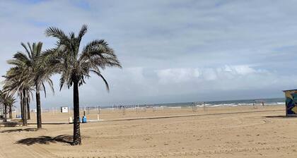 Centrally located first floor apartment. Ideal for families 50 meters from the beach