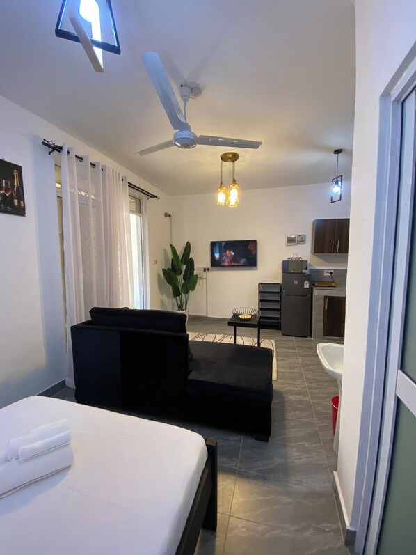 1 bedroom, iron/ironing board, WiFi, bed sheets