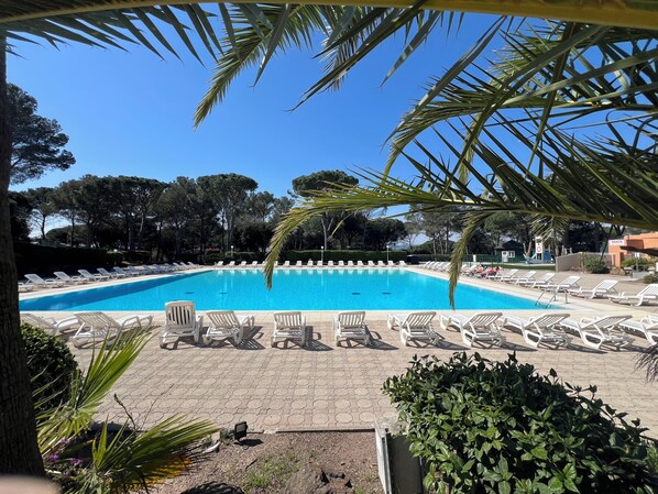 Piscine extérieure, piscine chauffée
