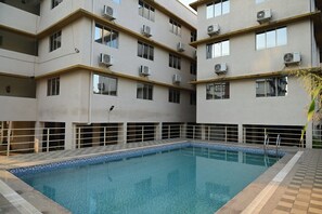 Indoor pool - Prion Pods (Daman)