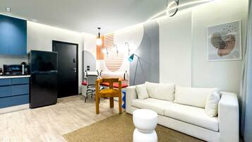 Basic Apartment | Living area | TV