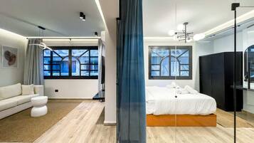 Basic Apartment | 2 bedrooms, iron/ironing board, bed sheets