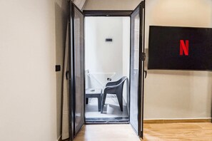 Basic Apartment | Interior - The 1bdr Slate Space w/ Jacuzzi 5min to CAI Airport (Cairo)