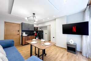 Basic Apartment | Interior