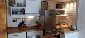 Studio, 1 Bedroom, Accessible, Smoking | Interior