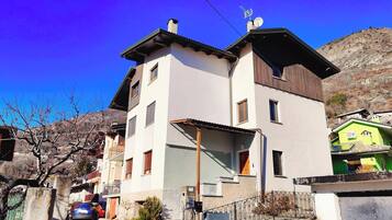 Apartment, 1 Bedroom, Mountain View | Exterior