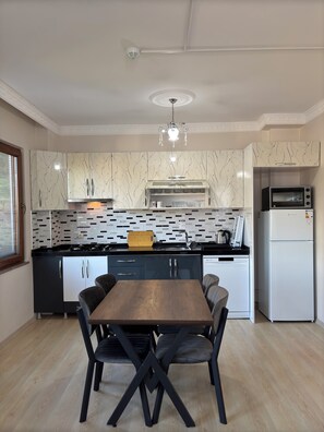 Fridge, microwave, oven, dishwasher