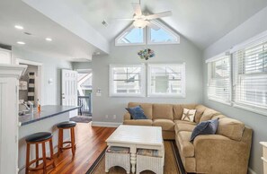 TV, offices - 415 Wahoo Drive (Fripp Island)