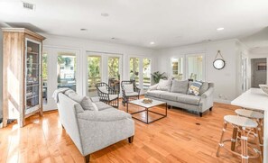 TV, table football - 374 Perch Drive (Fripp Island)