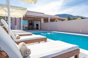 Villa | 3 bedrooms - Luxury Villa Suzana in Chersonisos (Hersonissos)