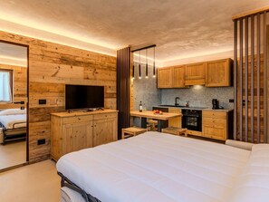 1 bedroom, travel crib, free WiFi - Lovely apartment for 2 people with WIFI and TV (Giustino)