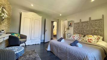 3 Schlafzimmer, BĂŒgeleisen/BĂŒgelbrett, kostenloses WLAN, BettwĂ€sche