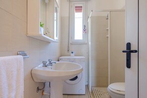 Douche, bidet