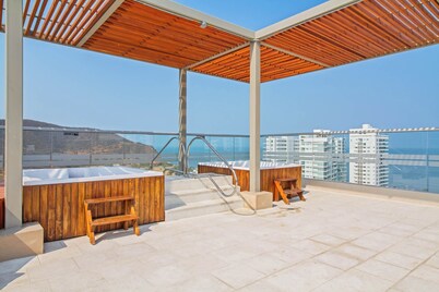 Salguero Suites By HostPro