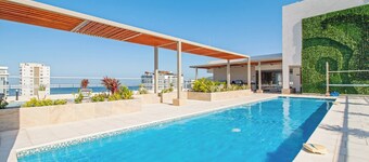 Salguero Suites By HostPro