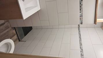 Shower, toilet paper