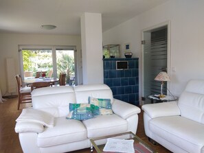 Smart TV - FERIENHAUS GERDA - Vacation in the sunniest region of Germany (Friesenheim)