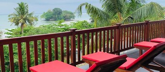 Lucky Monkey Inn & Restaurant