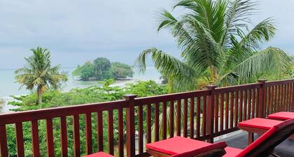 Lucky Monkey Inn & Restaurant