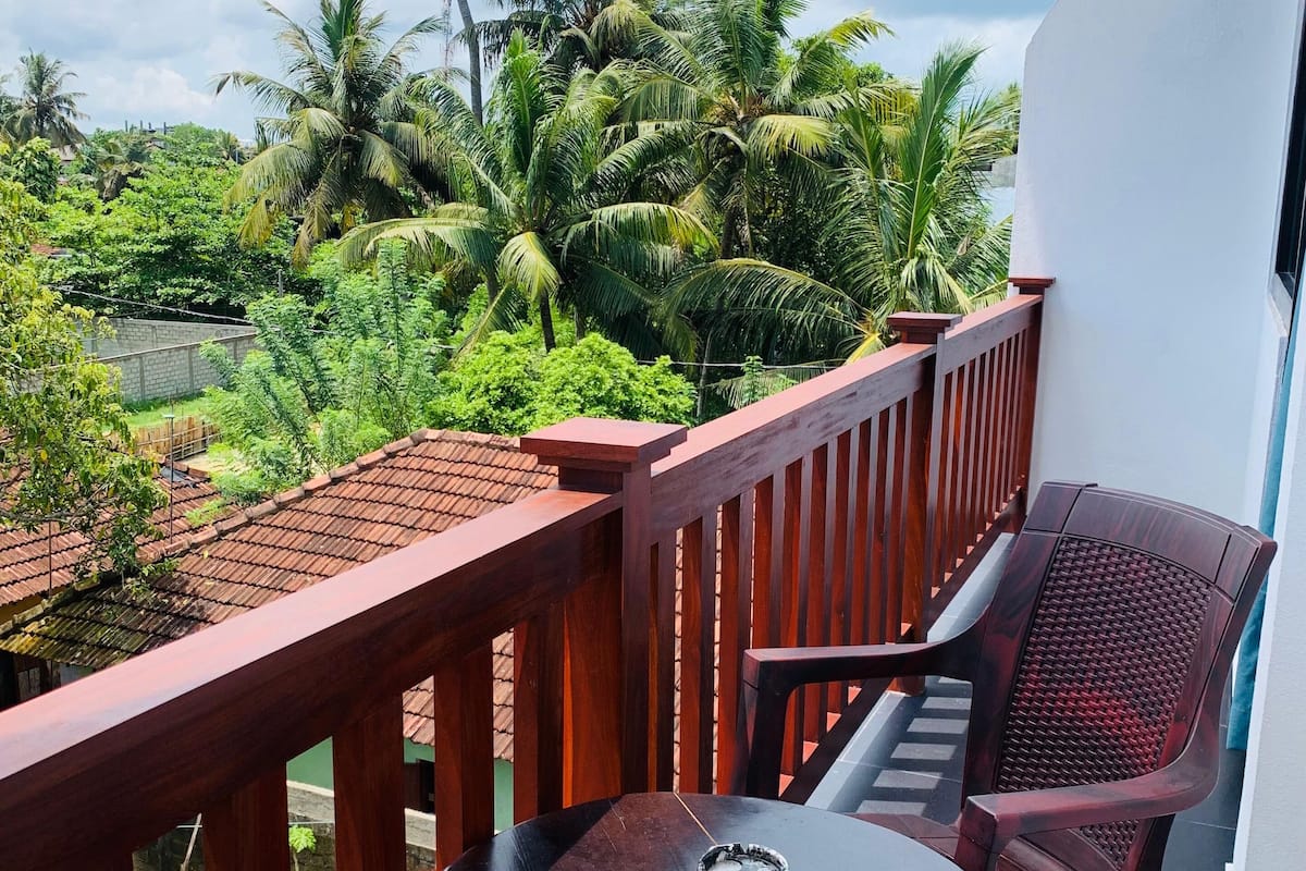 Double Room, 1 Queen Bed, Balcony, Partial Ocean View | Terrace/patio