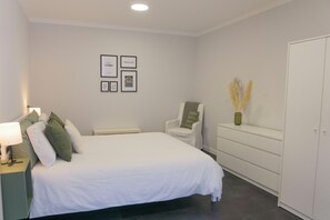 1 bedroom, travel crib, free WiFi, bed sheets