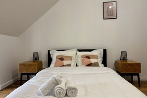 2 soverom, strykejern/-brett, wi-fi og sengetøy