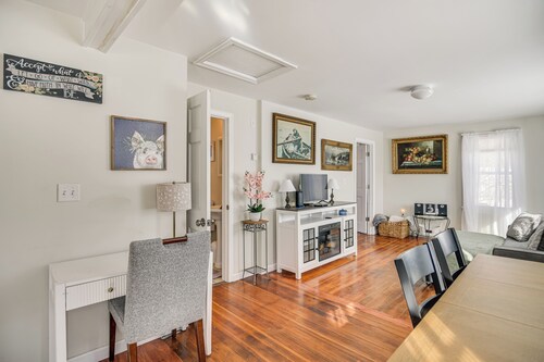 9 Mi to Beach: Home w/ Private Yard in Westport