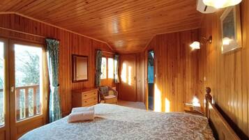 3 chambres, lit parapluie, Wi-Fi gratuit, draps fournis