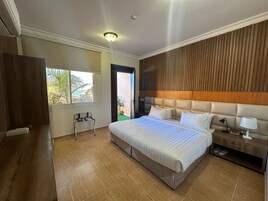 2 habitaciones y escritorio 