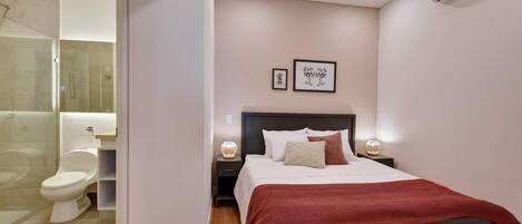 1 chambre, fer et planche à repasser, lit parapluie, Wi-Fi