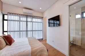 2 sovrum, strykjärn/strykbräda, resesäng och wi-fi