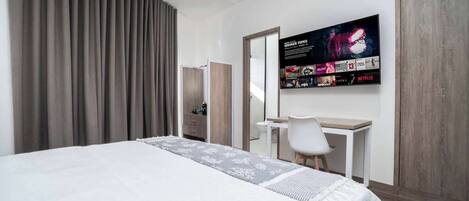 1 間睡房、書桌、熨斗/熨衫板、Wi-Fi