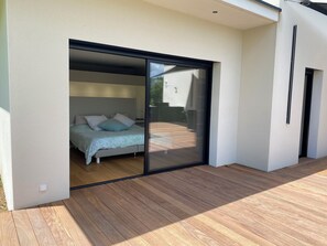 Terrace/patio - Beautiful, quiet villa with swimming pool (Saint-Aunès)