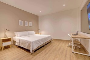 3 bedrooms, desk, iron/ironing board, WiFi