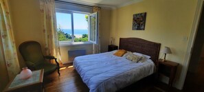 4 bedrooms, free WiFi - House with sea view, private beach access, 6/7 Pers. (Clohars-Carnoët)