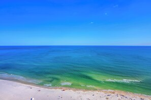 On the beach - The Oasis at Orange Beach 2610 by Liquid Life (Orange Beach)