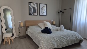 1 bedroom, iron/ironing board, travel cot, free WiFi - In the beautiful setting of Lake Como, an experience of relaxation and comfort. (Como)
