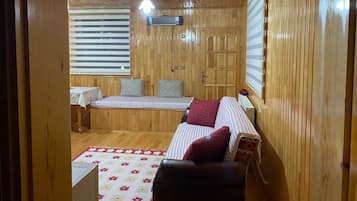 Family Apartment, Mountain View | Living area