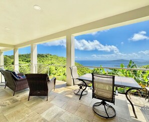Outdoor dining - Private apartment on northside of St. Thomas overlooking 4 bays with WiFi, AC (St Thomas)