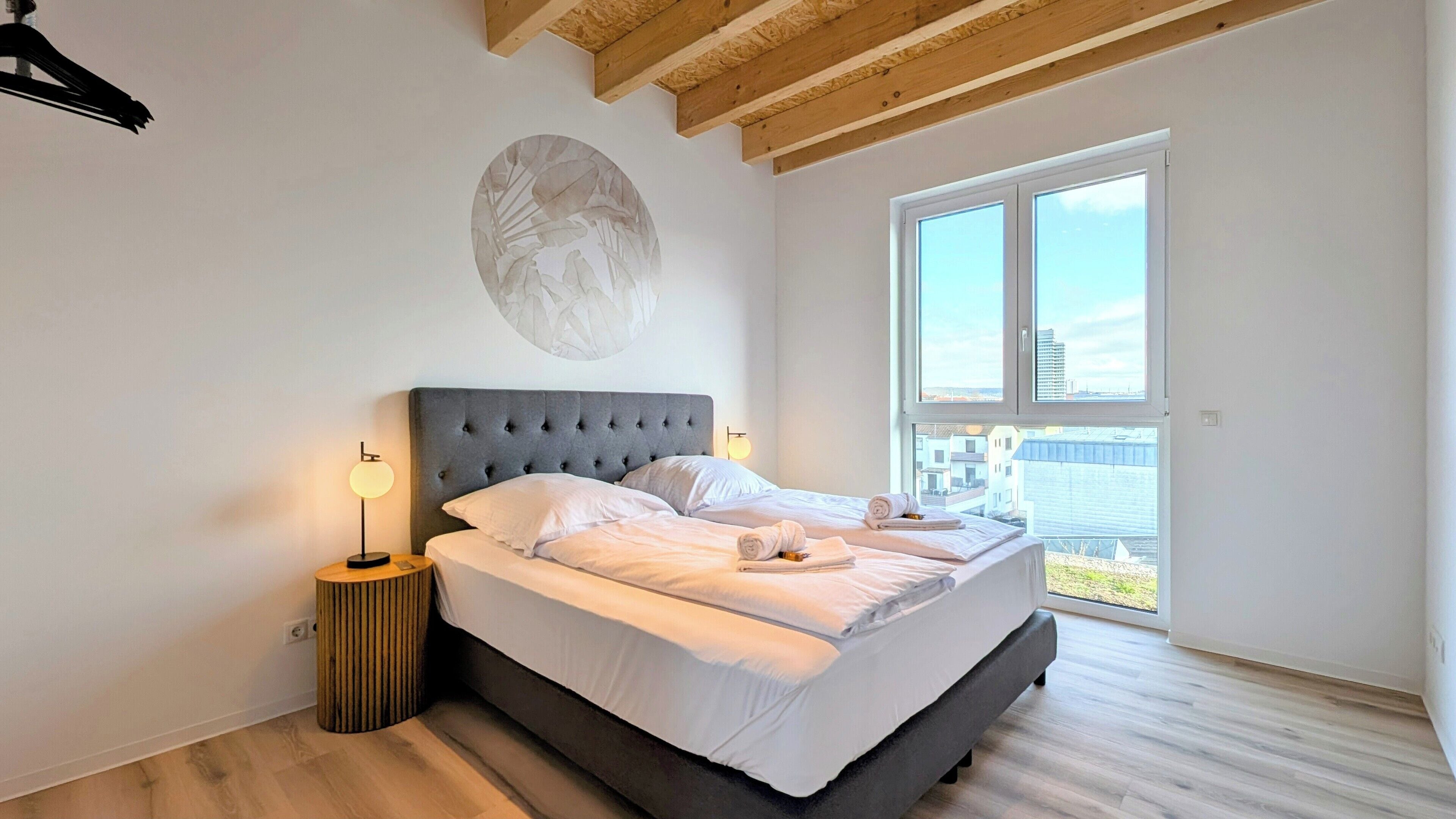 Cobertura superluxo, 3 quartos, terraço, vista para a cidade | Escrivaninha, espaço de trabalho para notebook, cortinas blackout