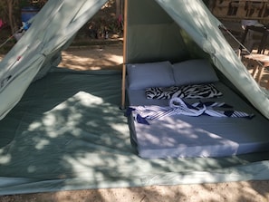 Tente | Draps fournis