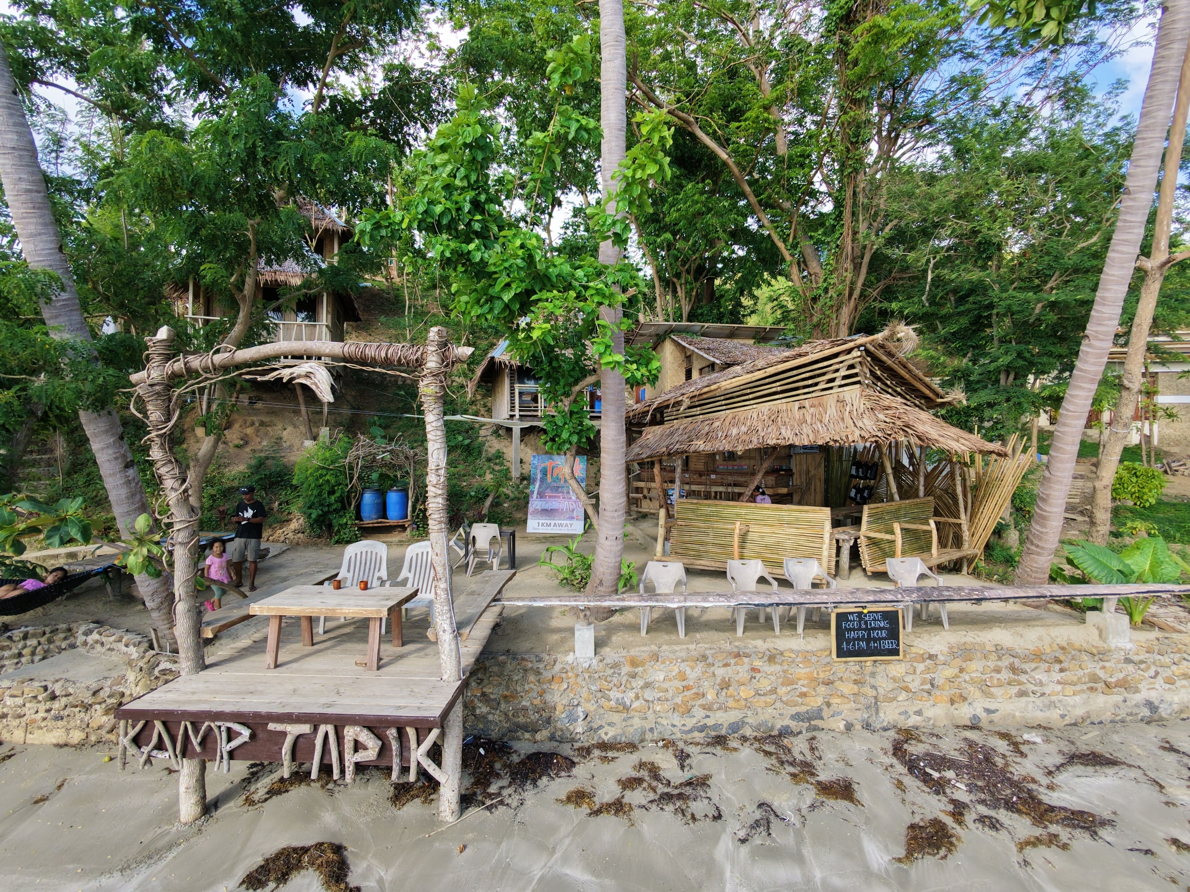 Mặt tiền nơi lưu trú