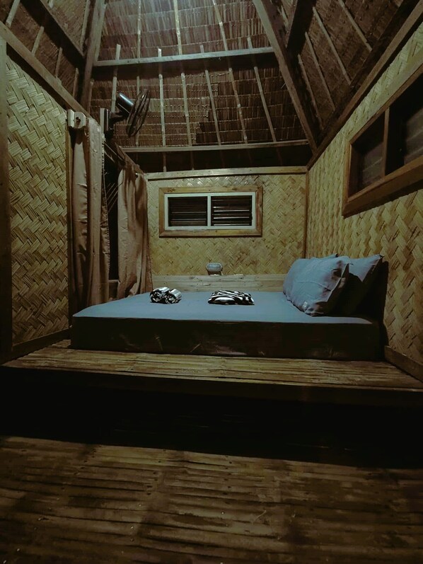 Traditional Cottage, Beach View | Bed sheets